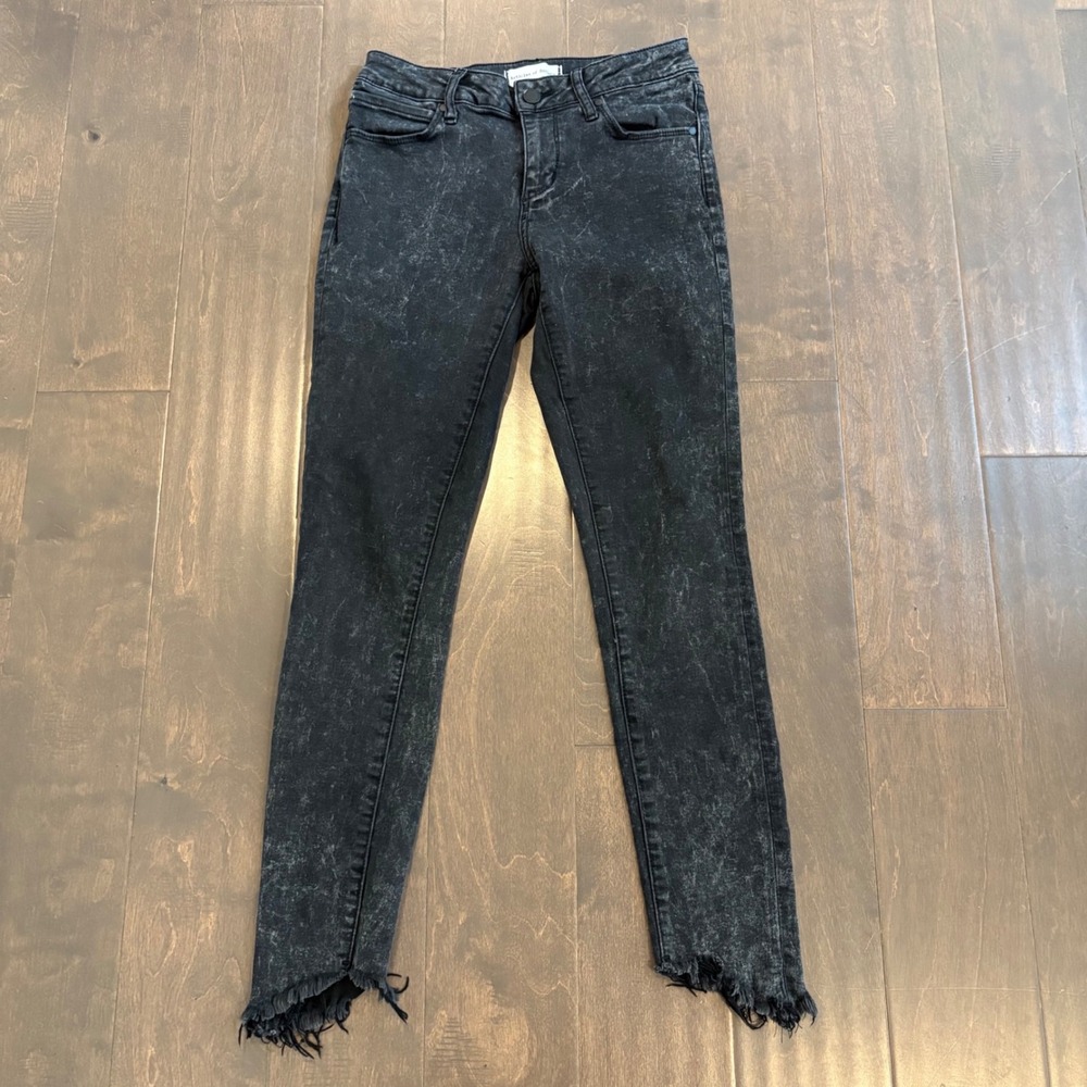 Articles Of Society Jeans Womens 26‎ Black Suzy Acid Raw Hem Ankle Crop Stretch